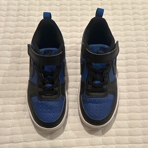 Nike Kids Blue and Black Velcro Strap Sneakers